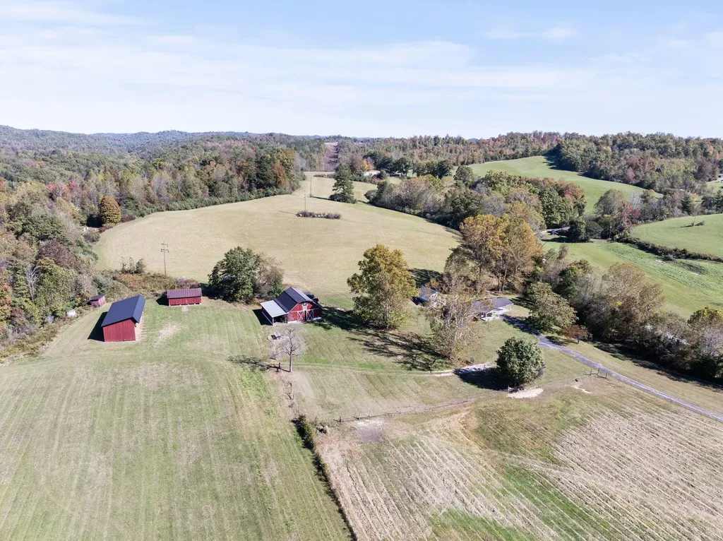 537 Bays Bend Road West Liberty KY 41472
