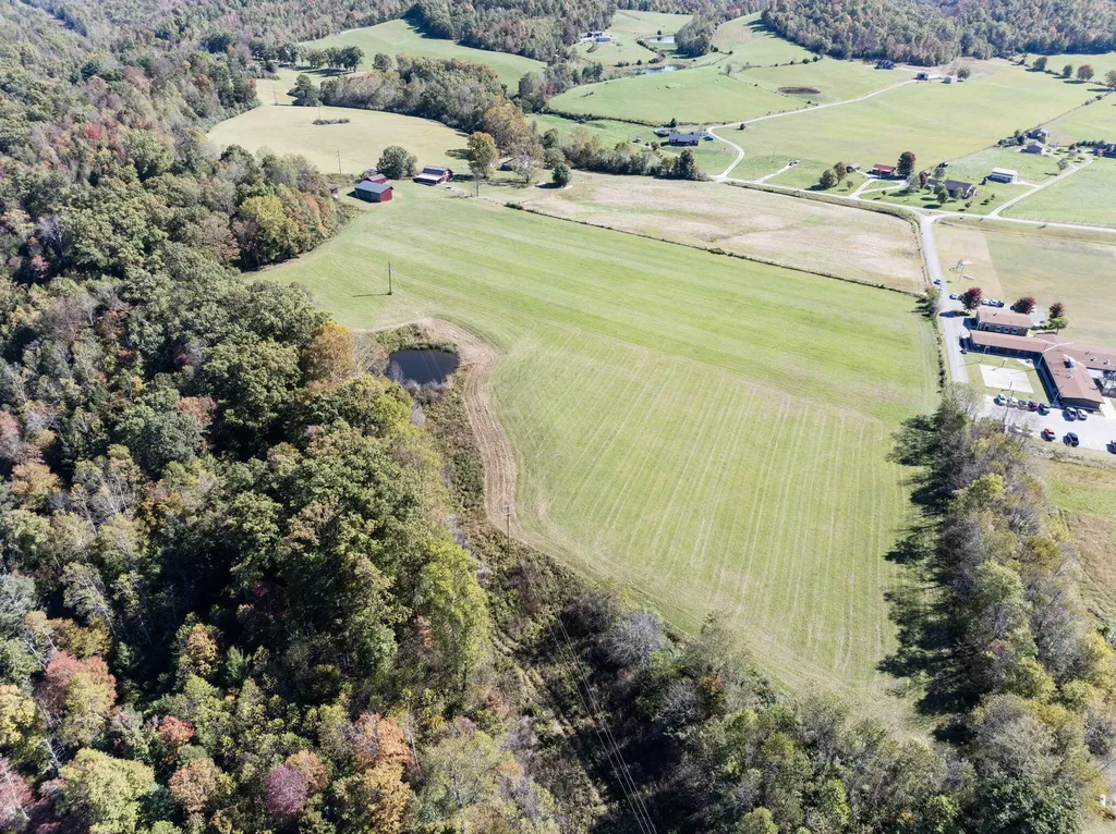 537 Bays Bend Road West Liberty KY 41472