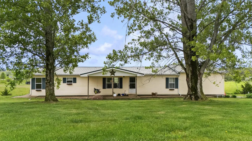 7113 Dixon Pike Maysville KY 41056