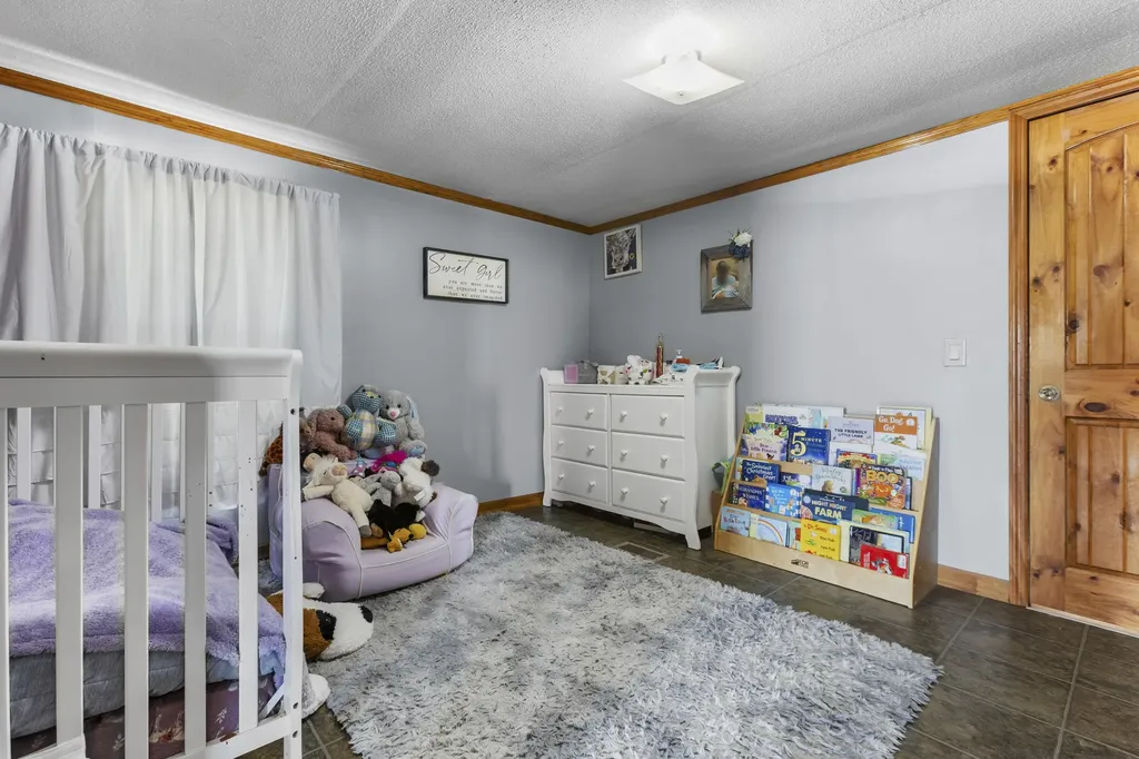 7113 Dixon Pike Maysville KY 41056