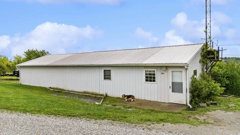 7113 Dixon Pike Maysville KY 41056