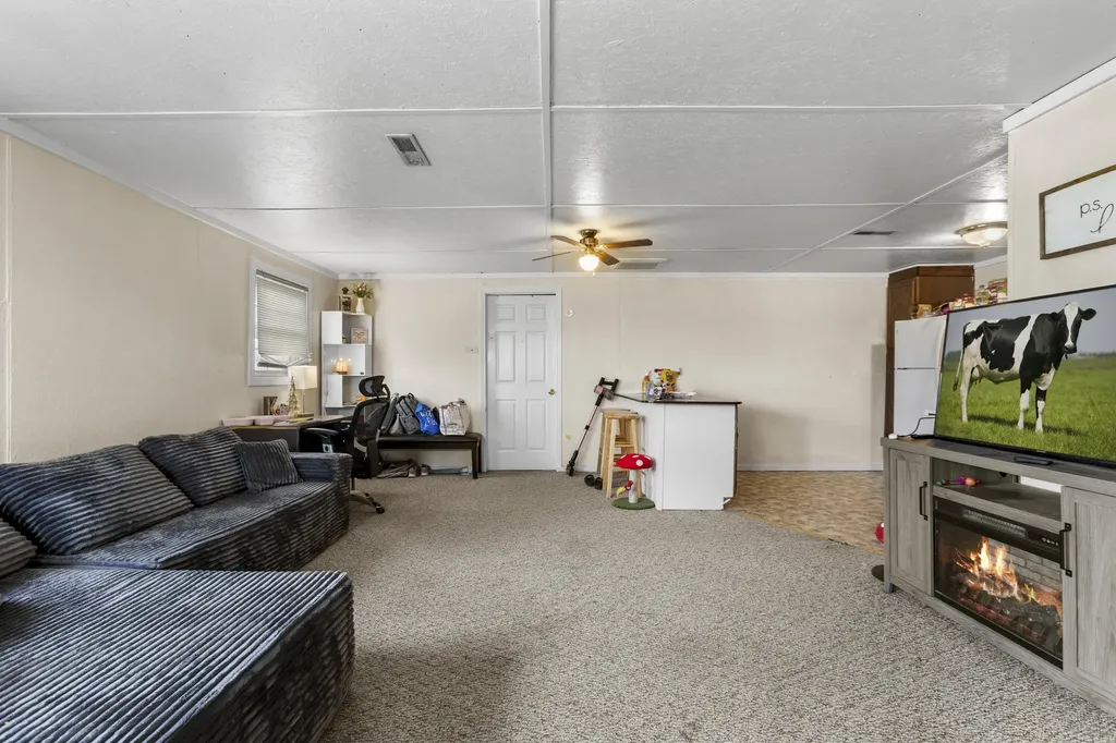 7113 Dixon Pike Maysville KY 41056