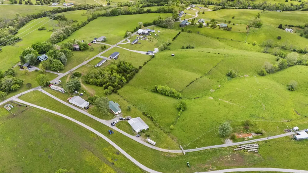7113 Dixon Pike Maysville KY 41056