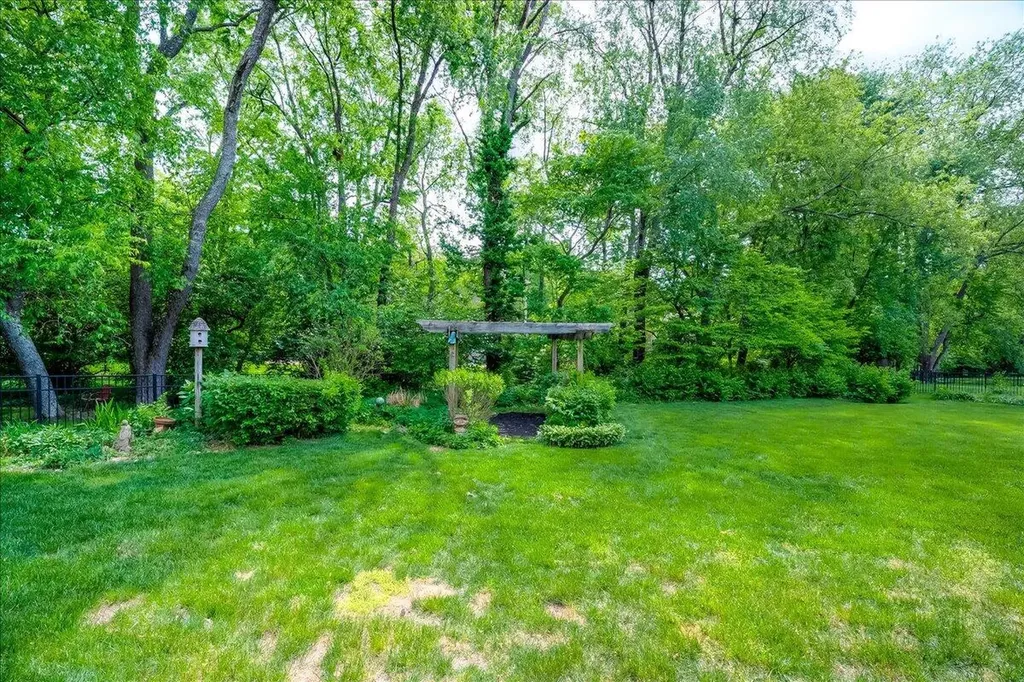3140 Comanche Trail Lexington KY 40503