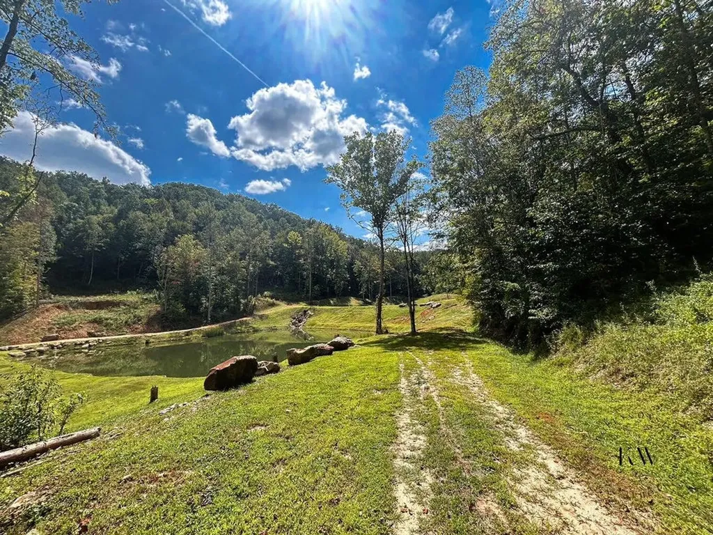 170 Birch Hollow Road Stanton KY 40380