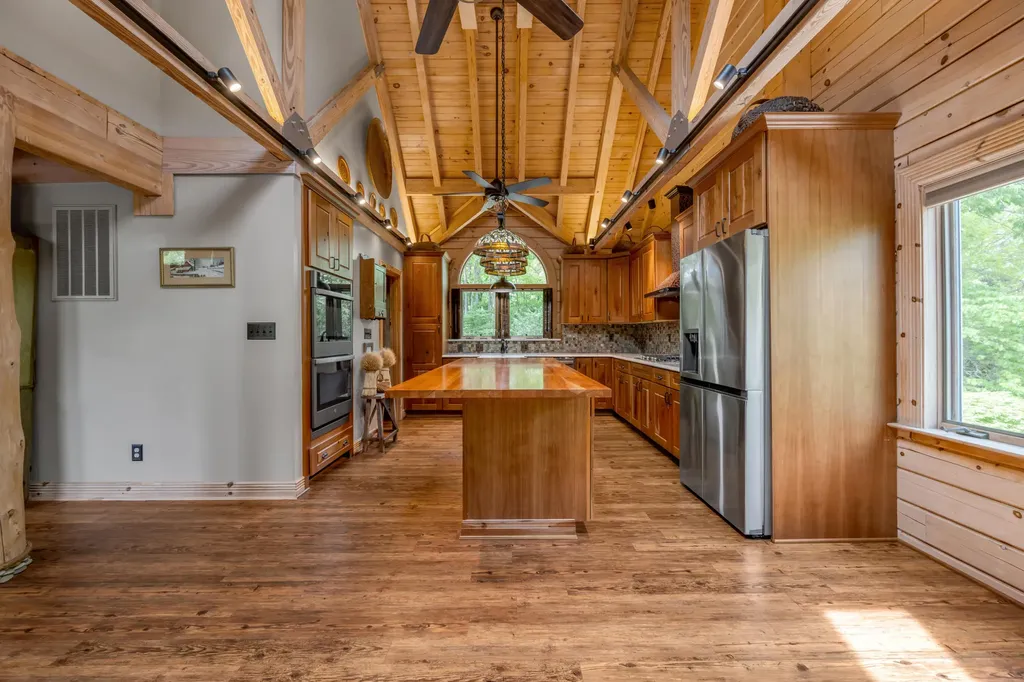 4156 Kentucky River Parkway Lexington KY 40515