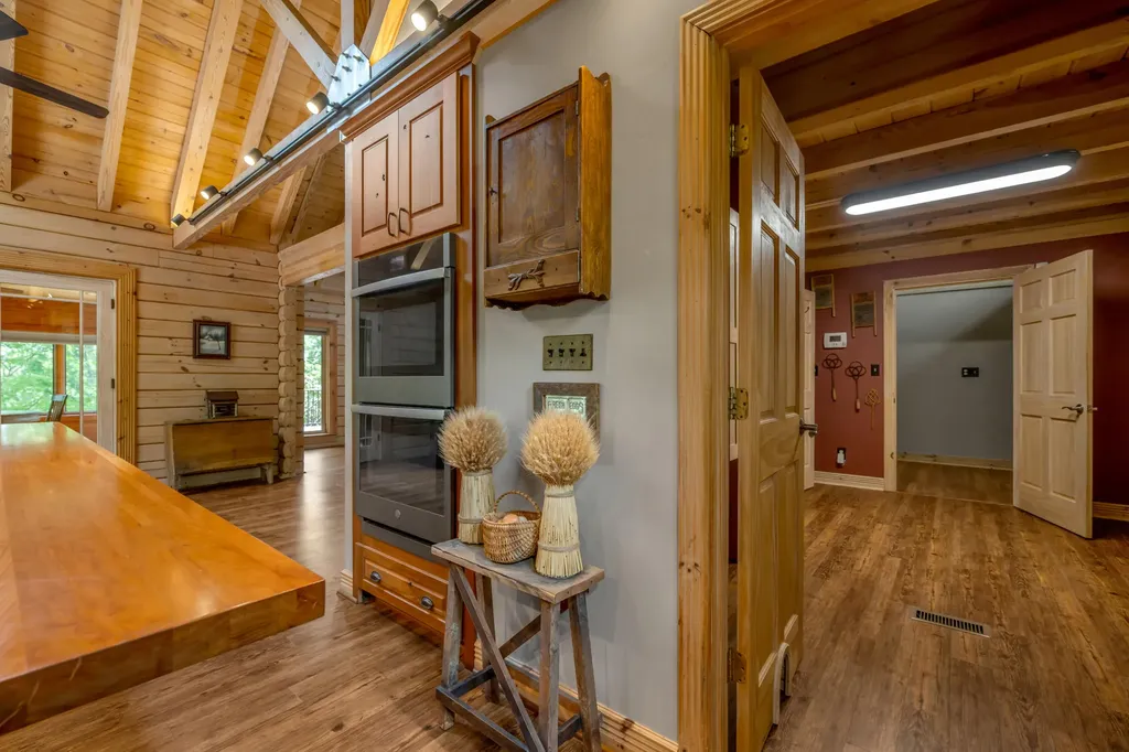 4156 Kentucky River Parkway Lexington KY 40515