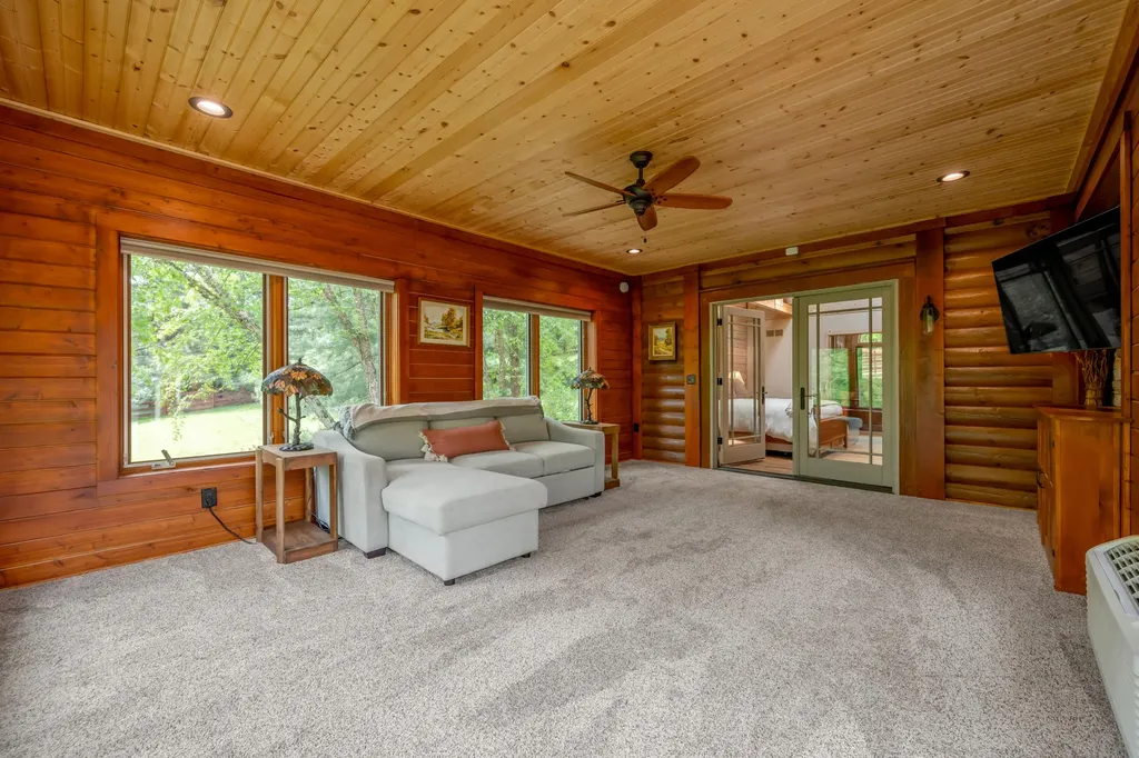 4156 Kentucky River Parkway Lexington KY 40515