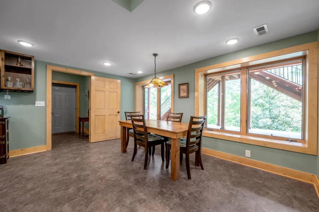 4156 Kentucky River Parkway Lexington KY 40515