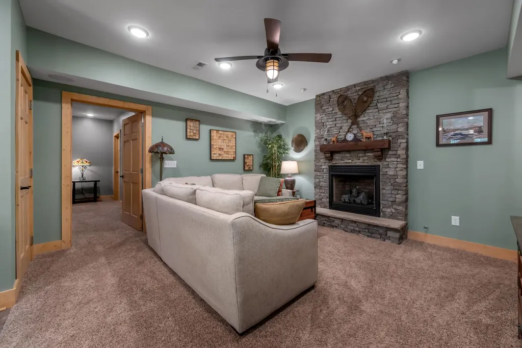 4156 Kentucky River Parkway Lexington KY 40515