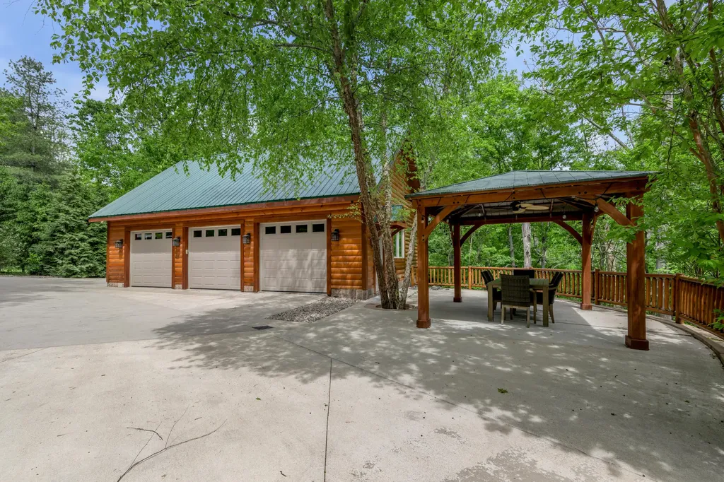 4156 Kentucky River Parkway Lexington KY 40515