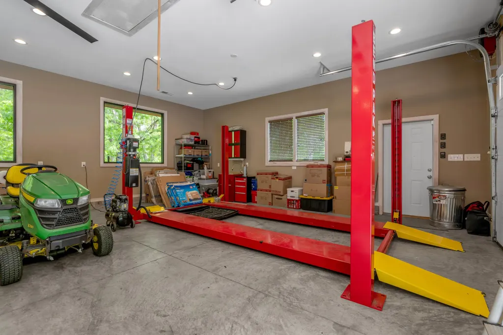 4156 Kentucky River Parkway Lexington KY 40515