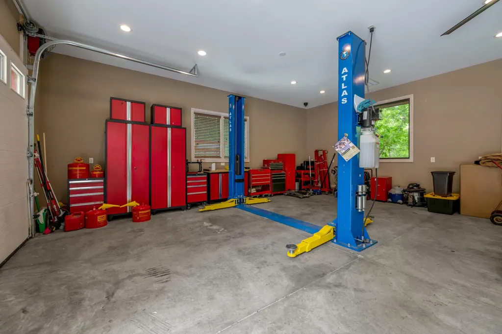 4156 Kentucky River Parkway Lexington KY 40515