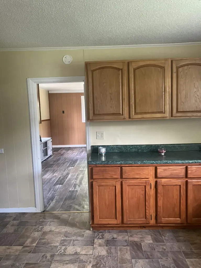 72 Tyree Lane Evarts KY 40828