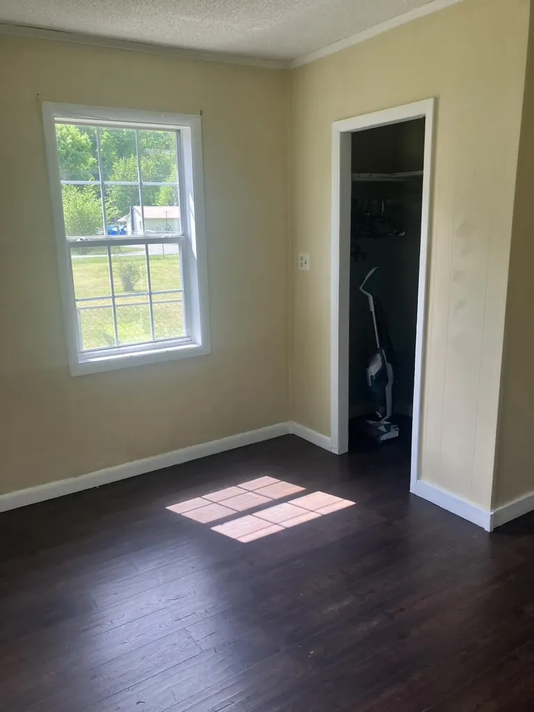 72 Tyree Lane Evarts KY 40828
