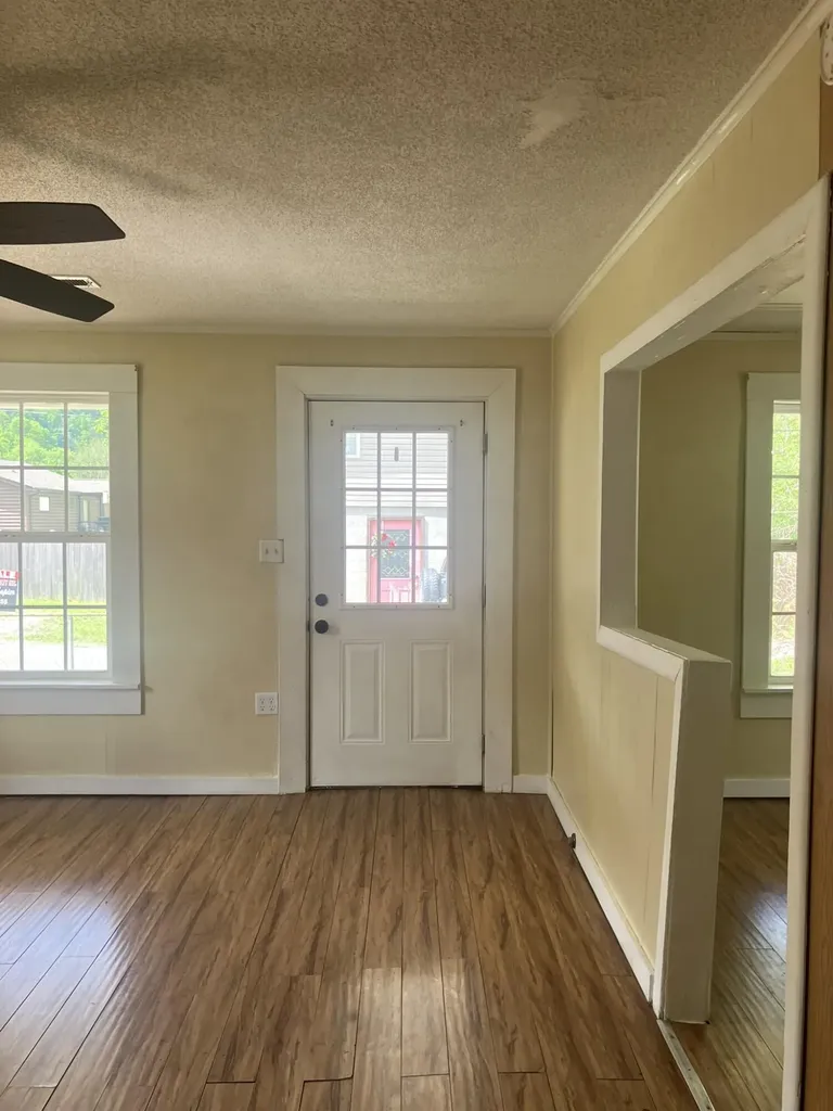 72 Tyree Lane Evarts KY 40828