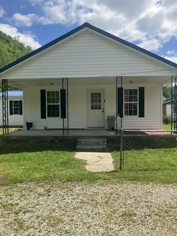 72 Tyree Lane Evarts KY 40828