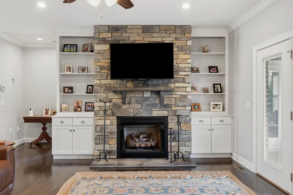 619 Four Winds Drive Richmond KY 40475