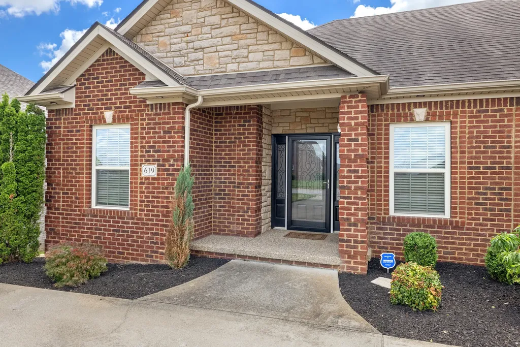 619 Four Winds Drive Richmond KY 40475