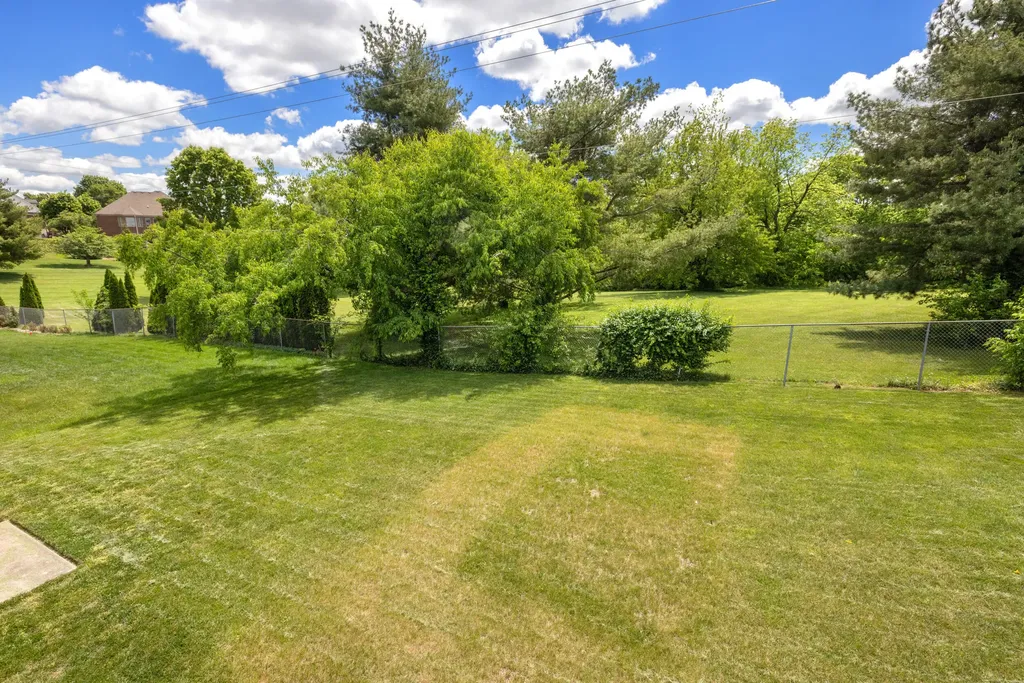 619 Four Winds Drive Richmond KY 40475