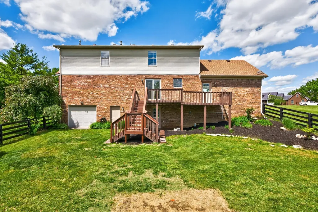 132 Braemar Drive Richmond KY 40475