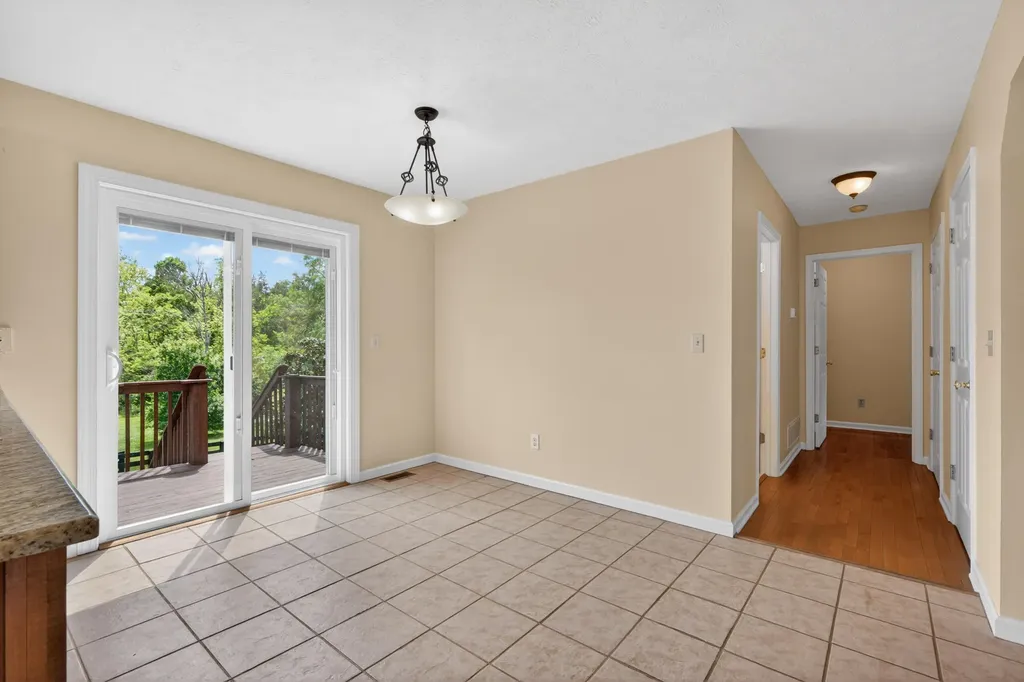 132 Braemar Drive Richmond KY 40475