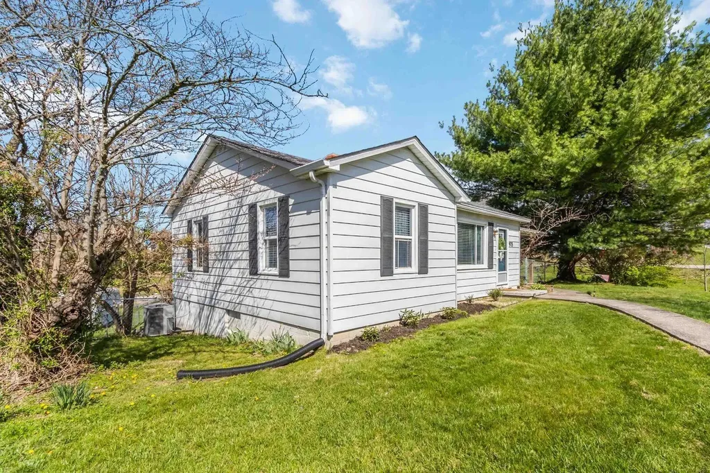 975 Big Hill Road Berea KY 40403