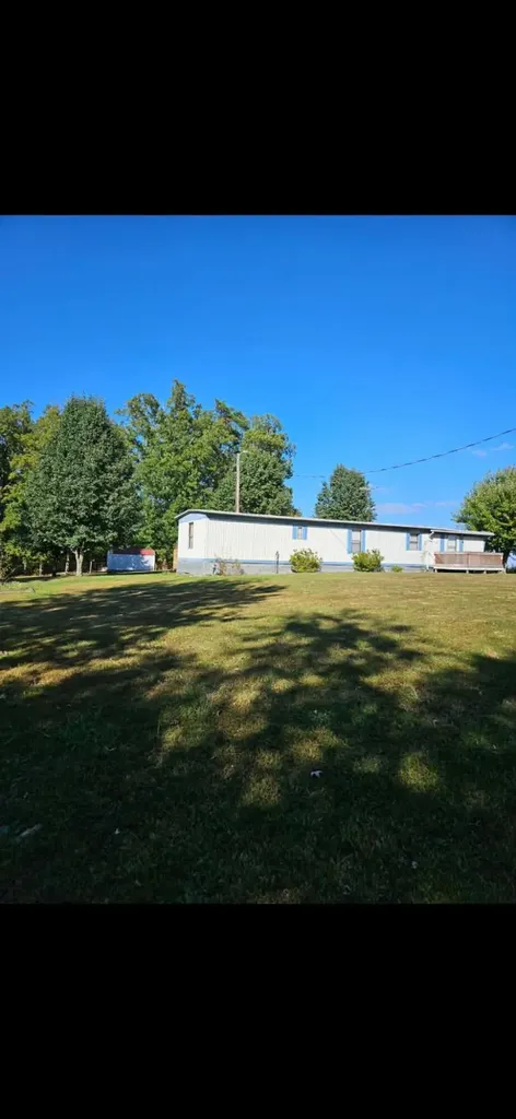 221 Phillips Lane Junction City KY 40440