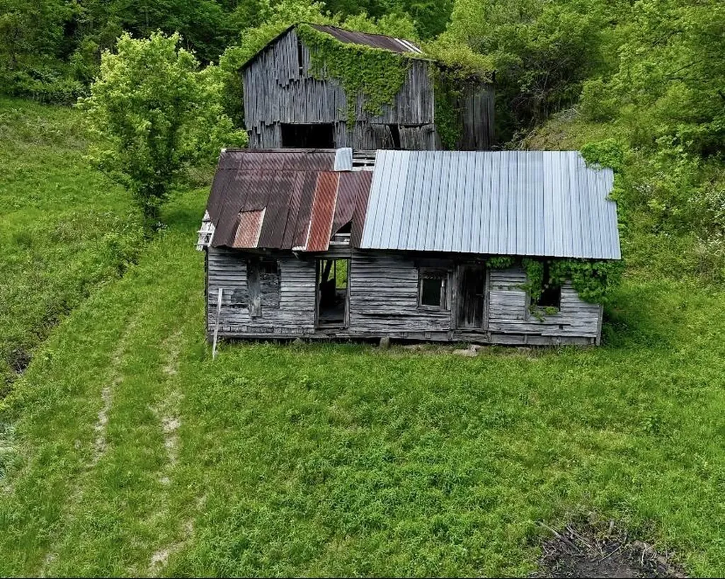 99 Cold Fork Road Manchester KY 40962