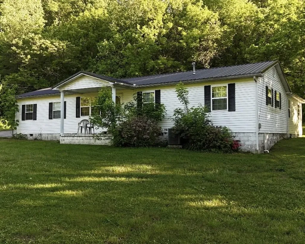 1831 Fish Trap Road Manchester KY 40962