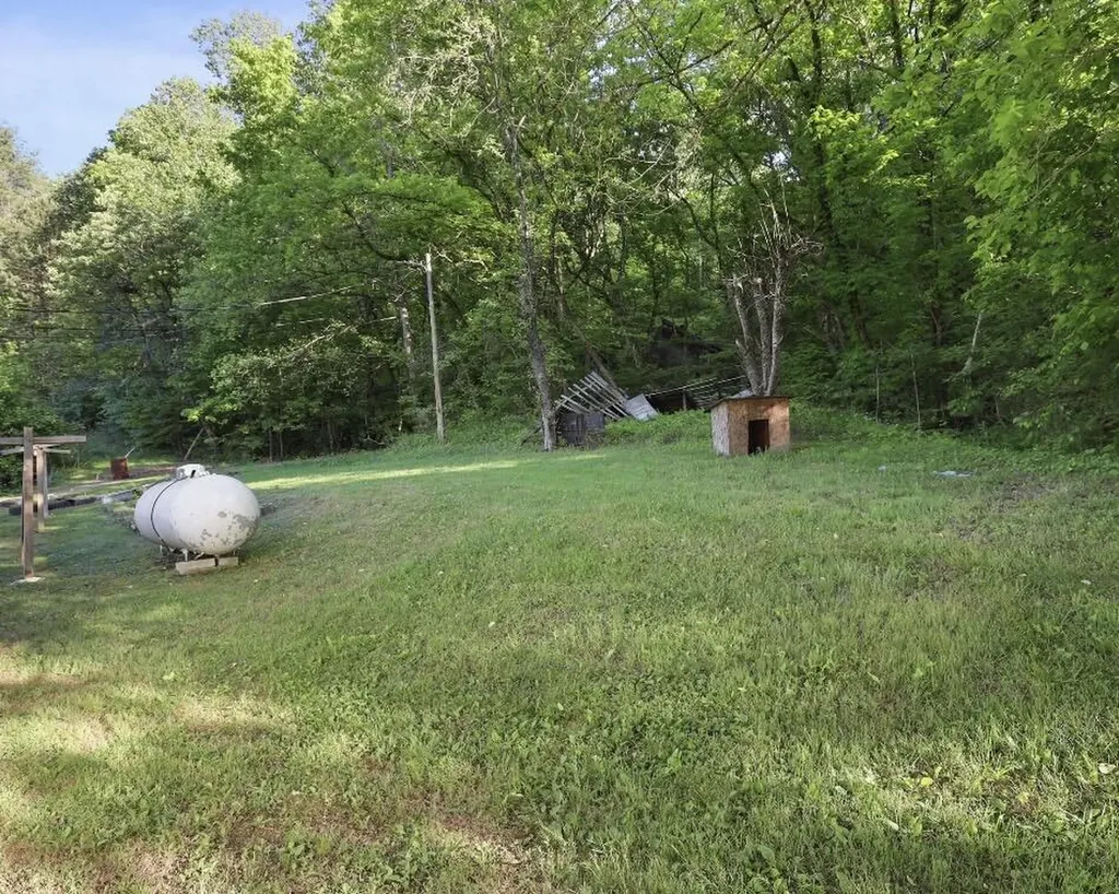 1831 Fish Trap Road Manchester KY 40962