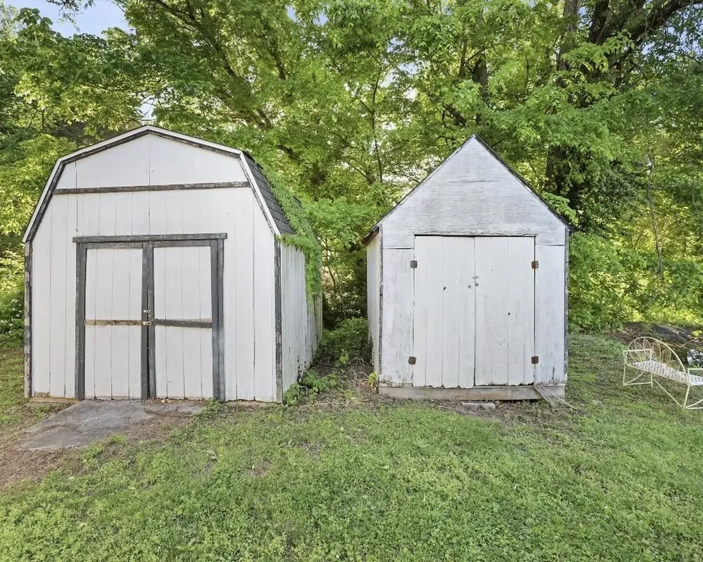 1831 Fish Trap Road Manchester KY 40962