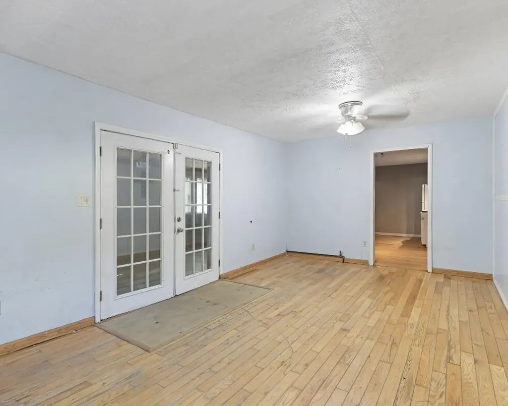 1831 Fish Trap Road Manchester KY 40962