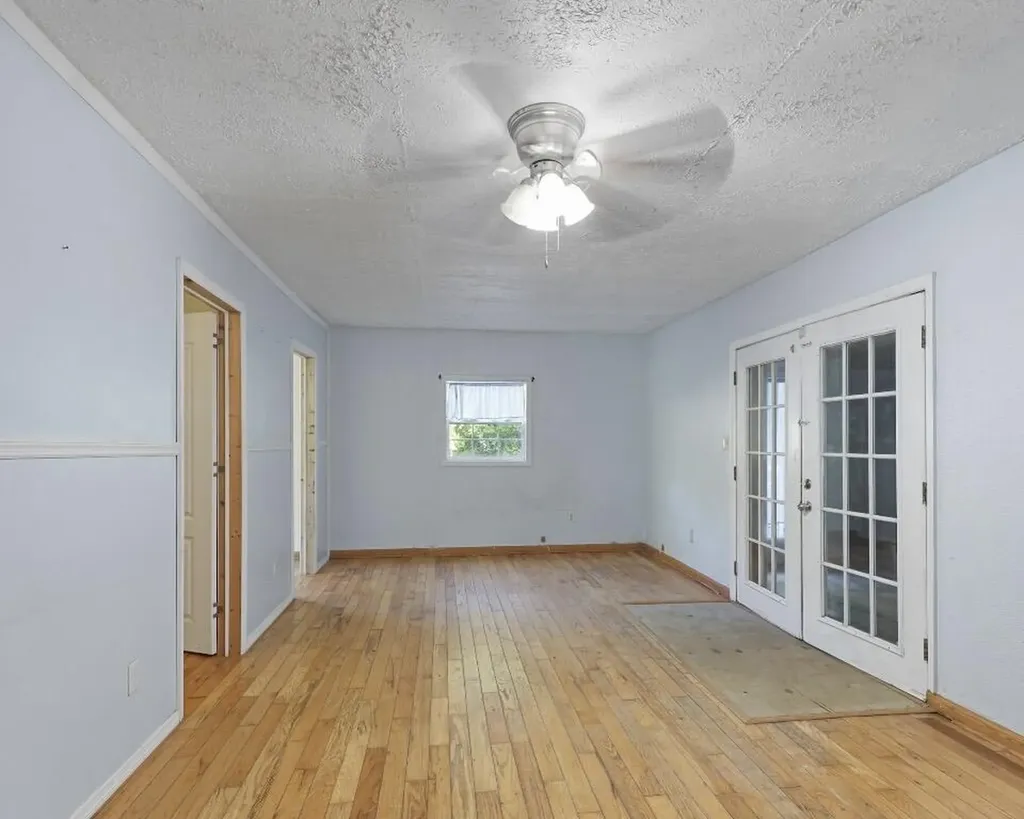1831 Fish Trap Road Manchester KY 40962