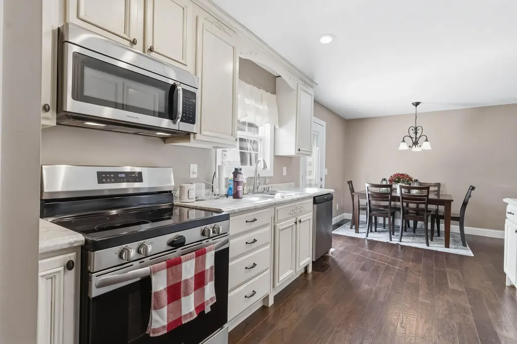 1983 Rough Creek Road London KY 40744