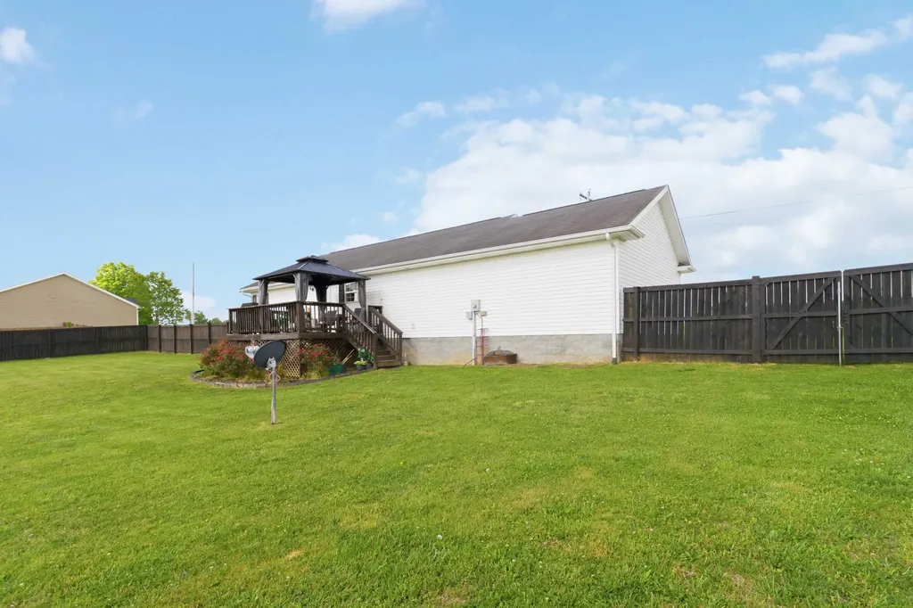 1983 Rough Creek Road London KY 40744