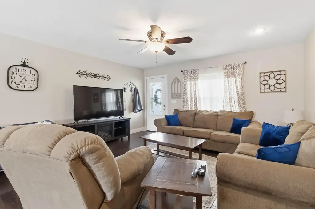 1983 Rough Creek Road London KY 40744