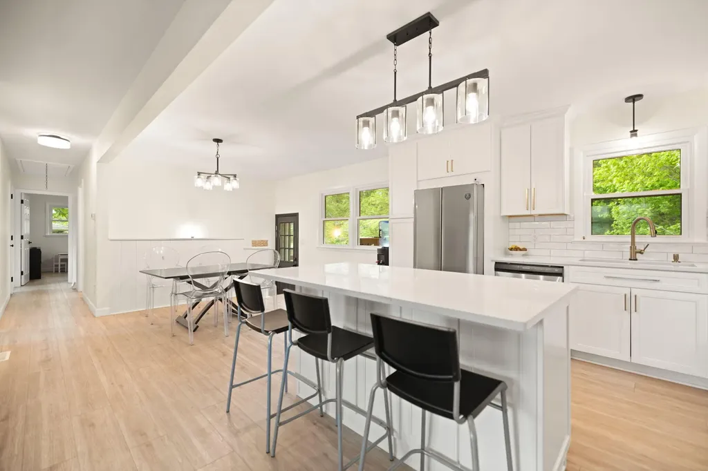 207 Debbie Lane Corbin KY 40701