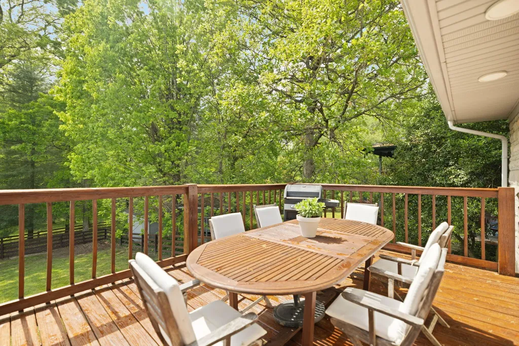 207 Debbie Lane Corbin KY 40701