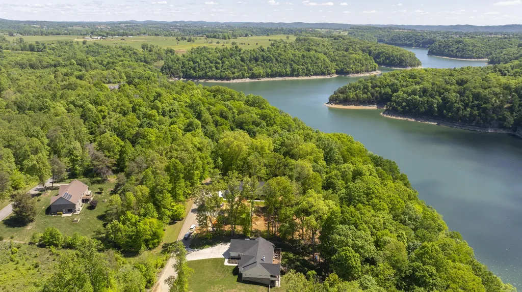 56 East Golden Island Nancy KY 42544