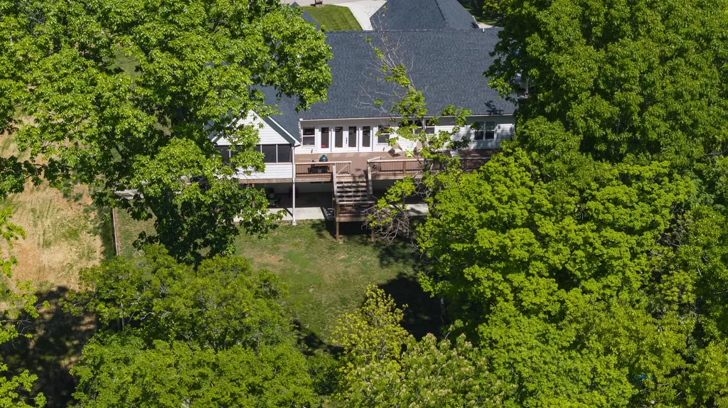 56 East Golden Island Nancy KY 42544