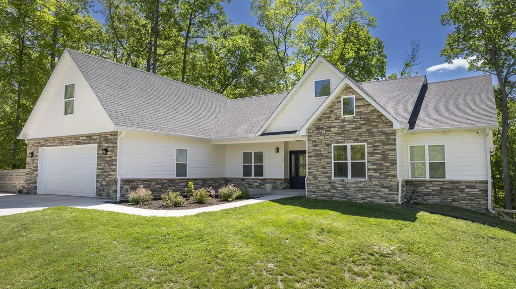 56 East Golden Island Nancy KY 42544