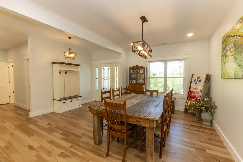 56 East Golden Island Nancy KY 42544