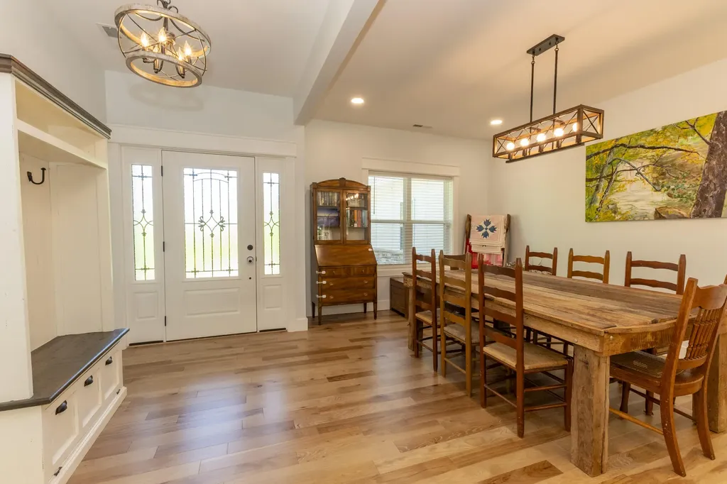56 East Golden Island Nancy KY 42544
