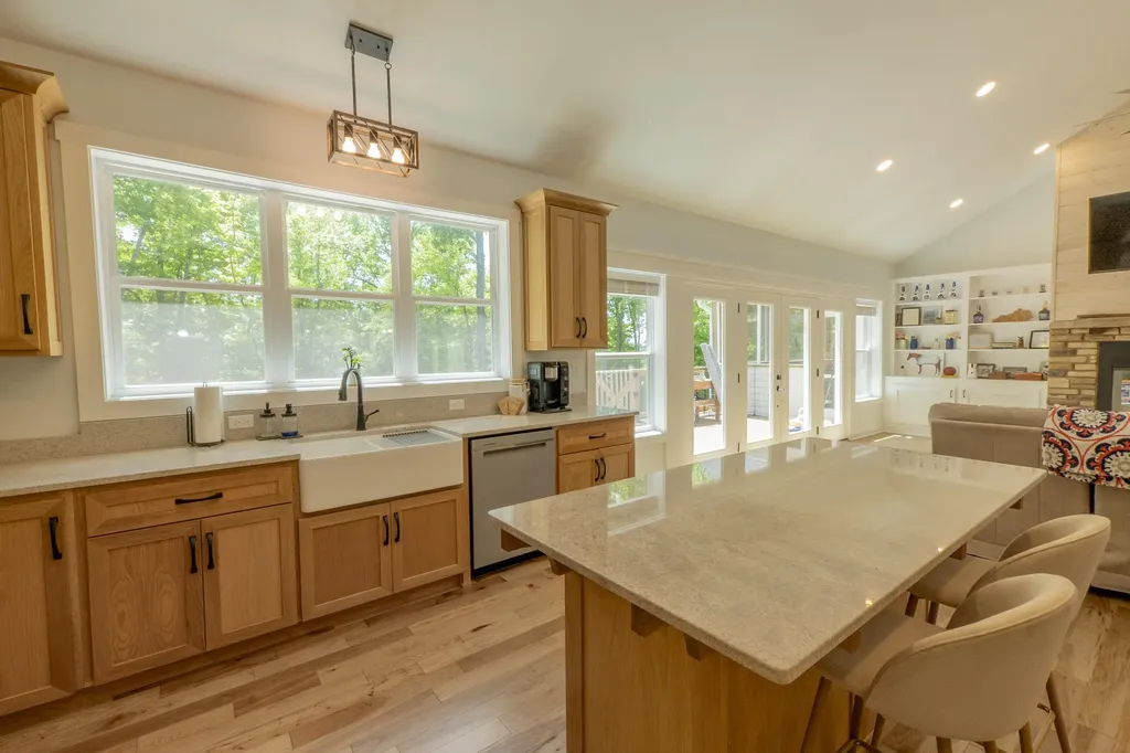 56 East Golden Island Nancy KY 42544
