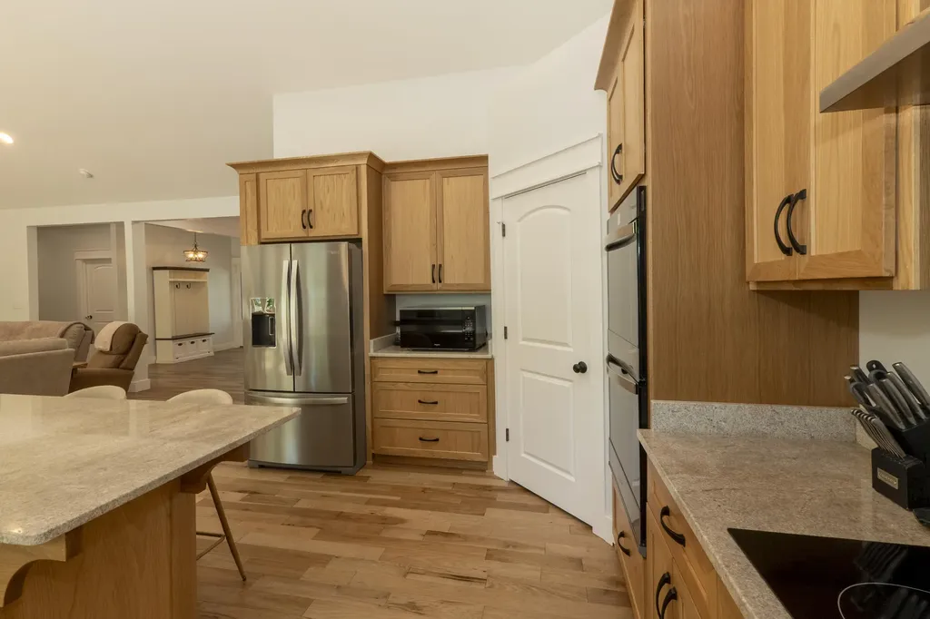 56 East Golden Island Nancy KY 42544