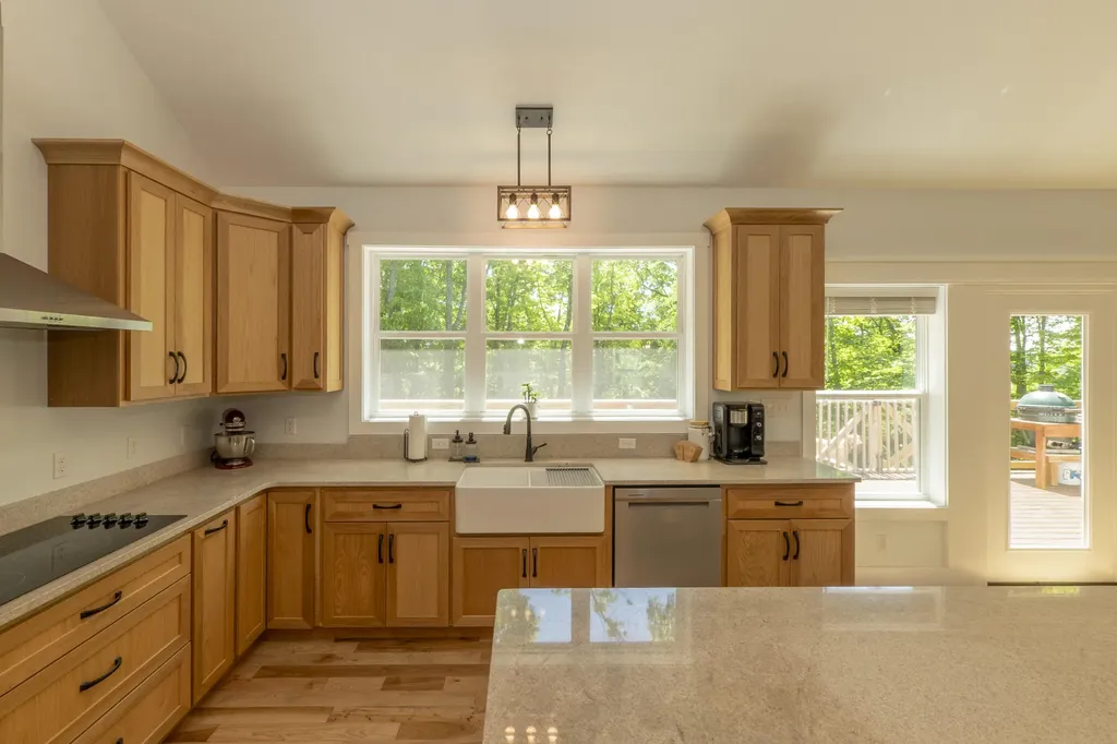56 East Golden Island Nancy KY 42544