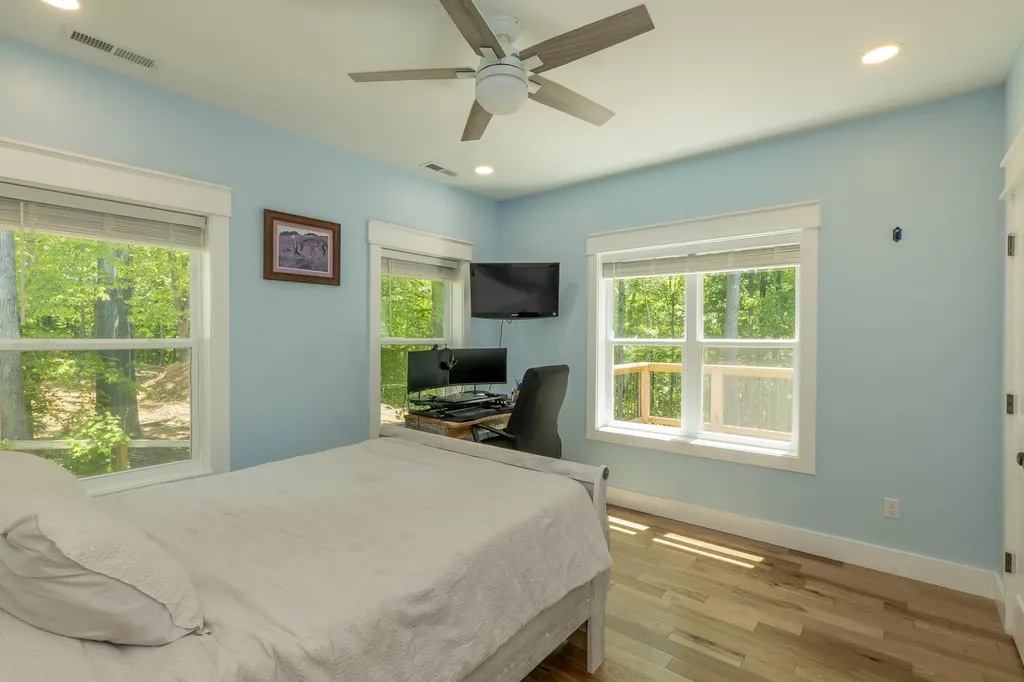 56 East Golden Island Nancy KY 42544