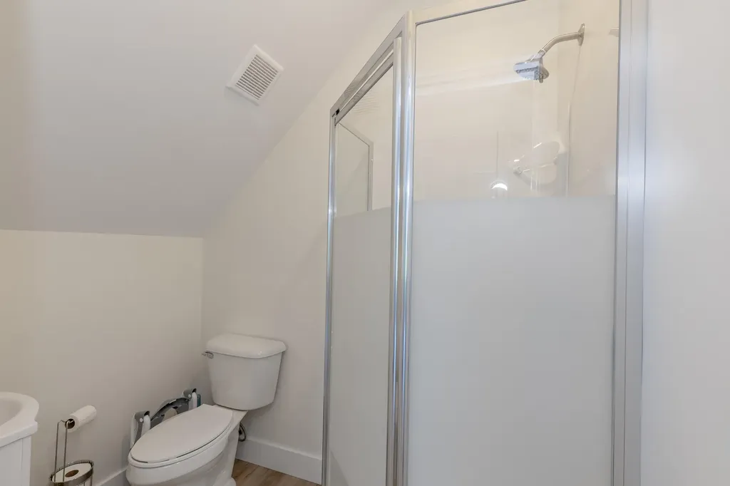 56 East Golden Island Nancy KY 42544