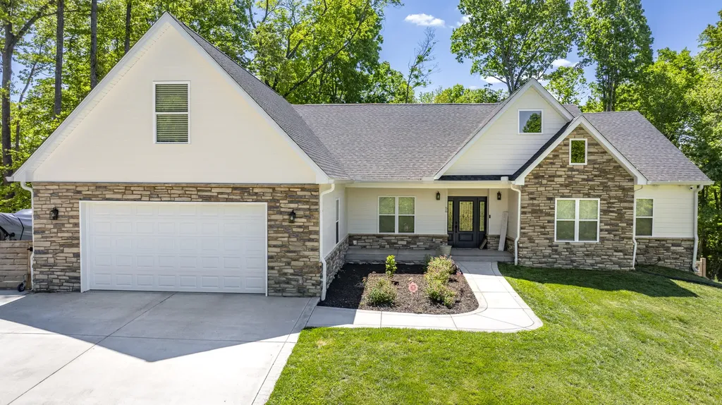 56 East Golden Island Nancy KY 42544
